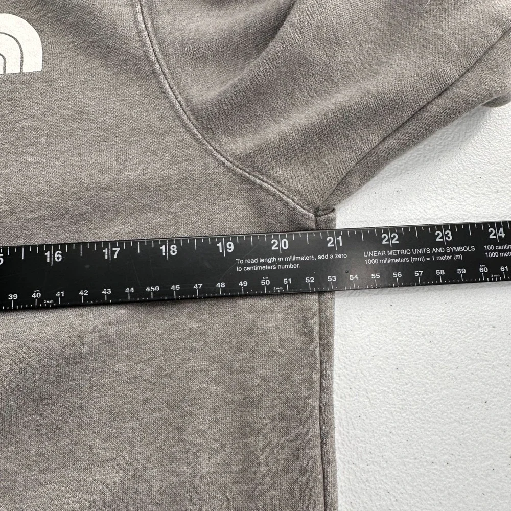 The North Face M‎ Grey Hoodie Camouflage Logo Print Never Stop Exploring Graphic